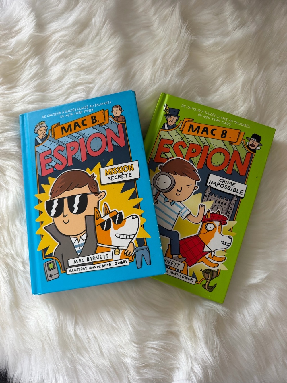 Mac B. Espion French Edition Hardcover Book
Set Mac Barnett Scholastic Lot of 2